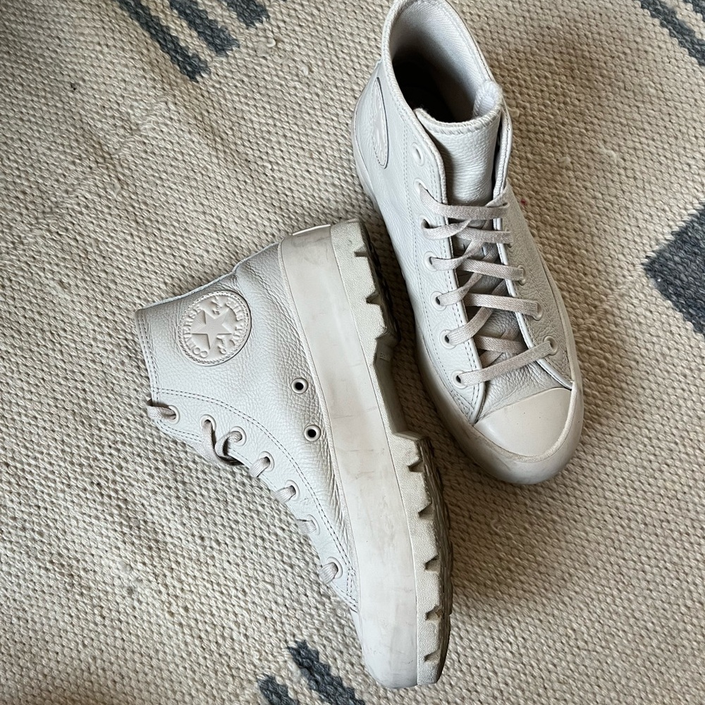 Converse All Star High-Tops in Cream